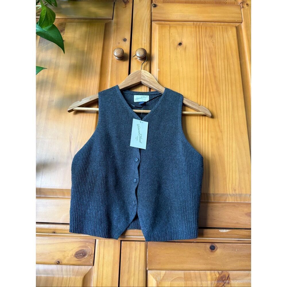 NWT Universal Thread Ribbed Knit Button-Front Sweater Vest – Size Small - Picture 4 of 10